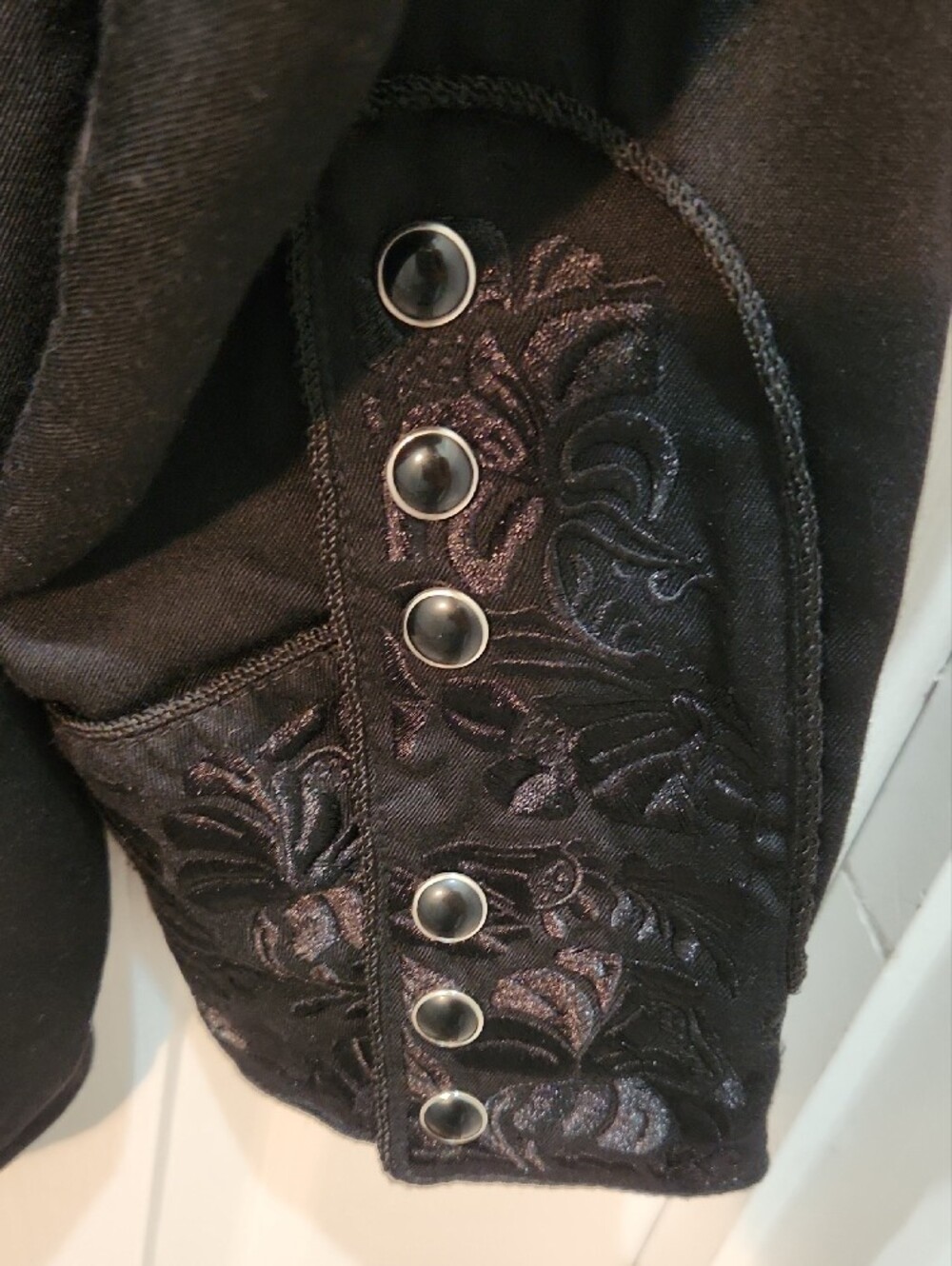 Scully Black Snap-Up Shirt with Floral Embroidery - Picture 4 of 8